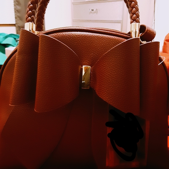 Purse - Picture 2 of 2